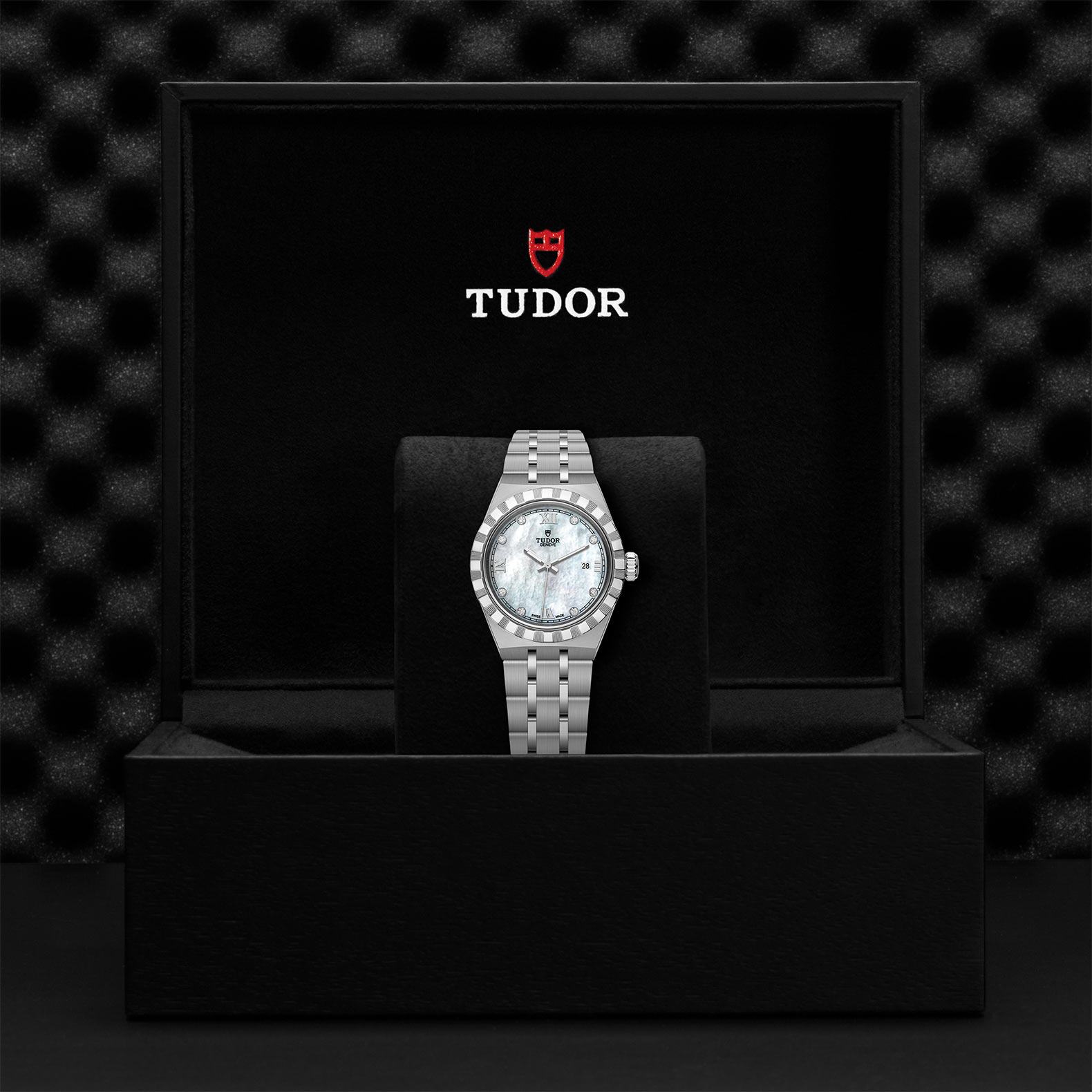 Tudor Royal M28300-0005