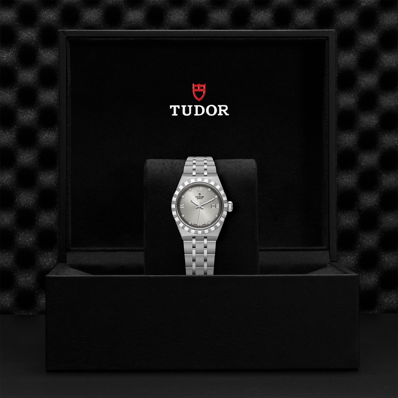 Tudor Royal M28300-0002