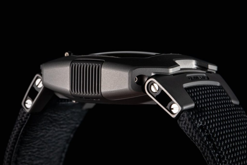 The articulated lugs on the URWERK UR-120