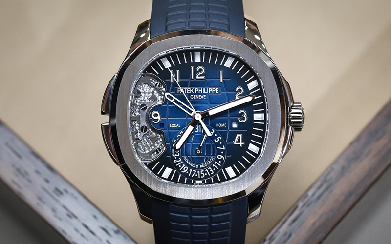 Patek Philippe Aquanaut 5650G Automatic White gold case Rubber bracelet Men's watch/Unisex Sapphire Glass Blue dial