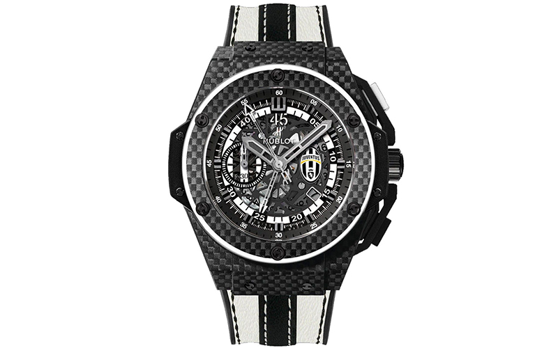 Hublot King Power 716.QX.1121.VR.JUV13 Automatic Carbon case Rubber bracelet Men's watch/Unisex Tantalum bezel Sapphire Glass No numerals Fold clasp Black 