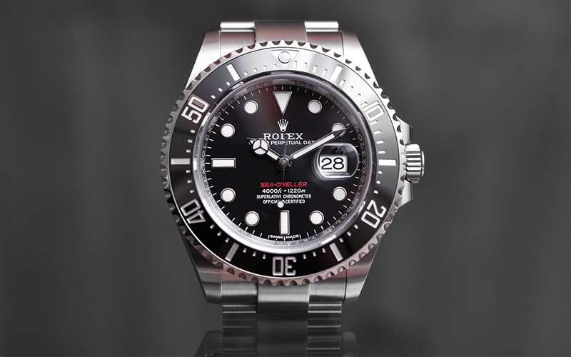 Rolex Oyster Perpetual_Sea Dweller_1665_Automatic_Steel case_Steel bracelet_Men's watch/unisex_Plexiglass_Steel bezel_Black dial_No numerals