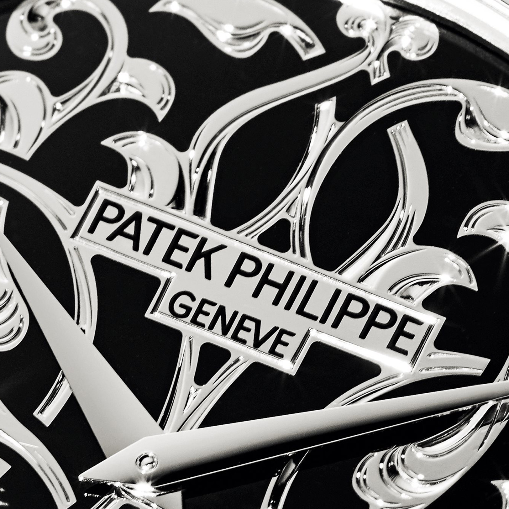 นาฬิกาปาเต็ก ฟิลิปป์ Calatrava Engraved Black Dial Platinum gallery 8