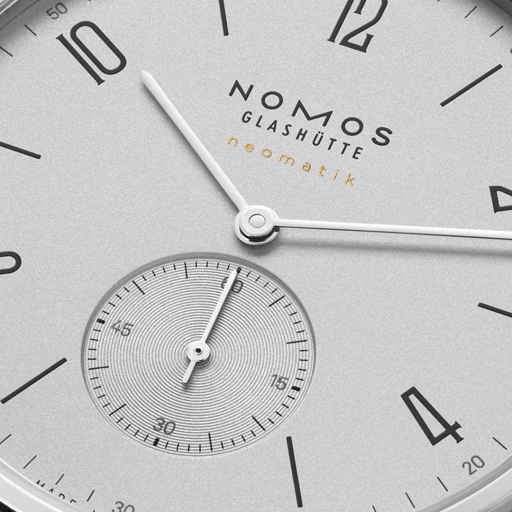 NOMOS Glashütte Tangente neomatik 39mm in Platinum Gray