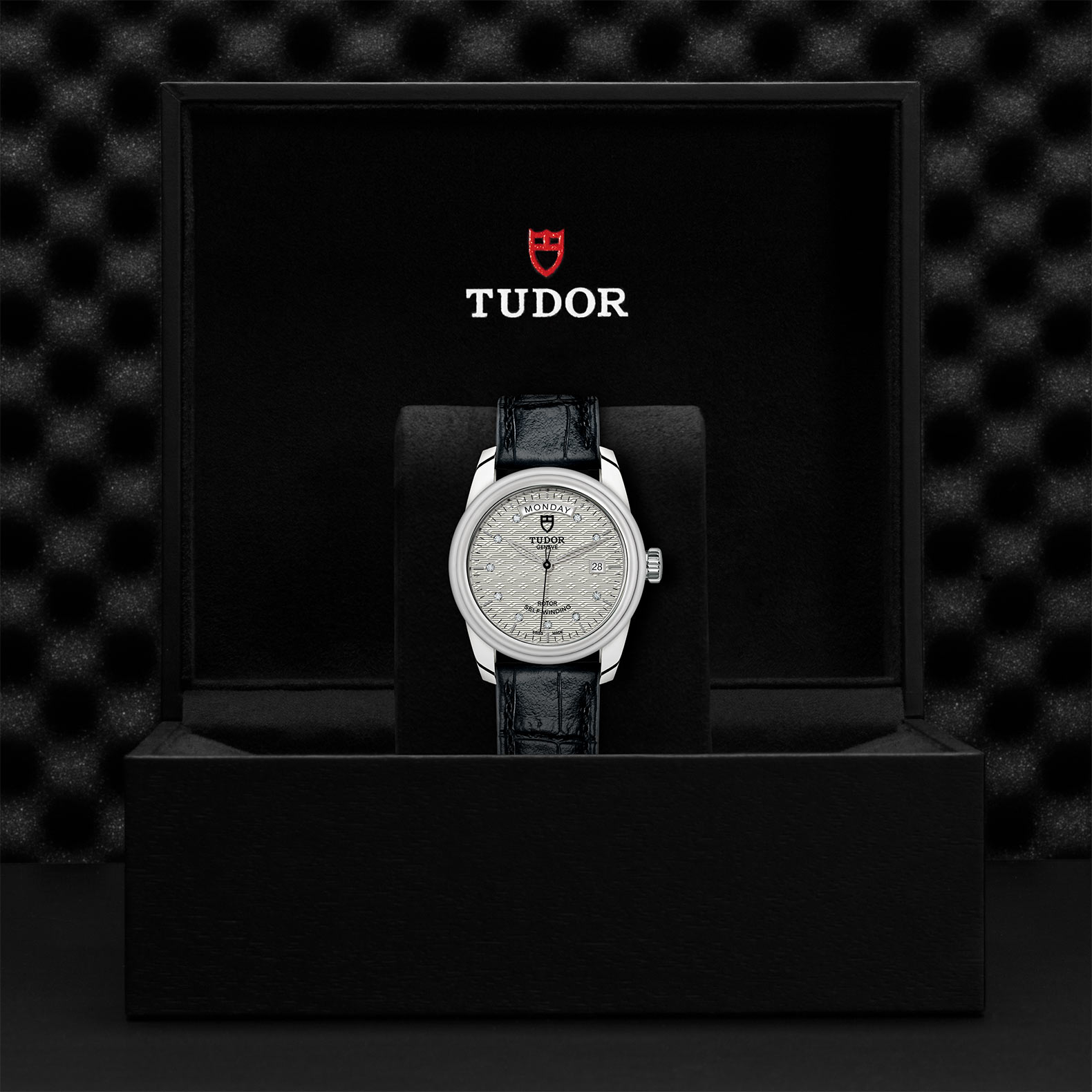 Tudor Glamour Date+Day M56000-0038