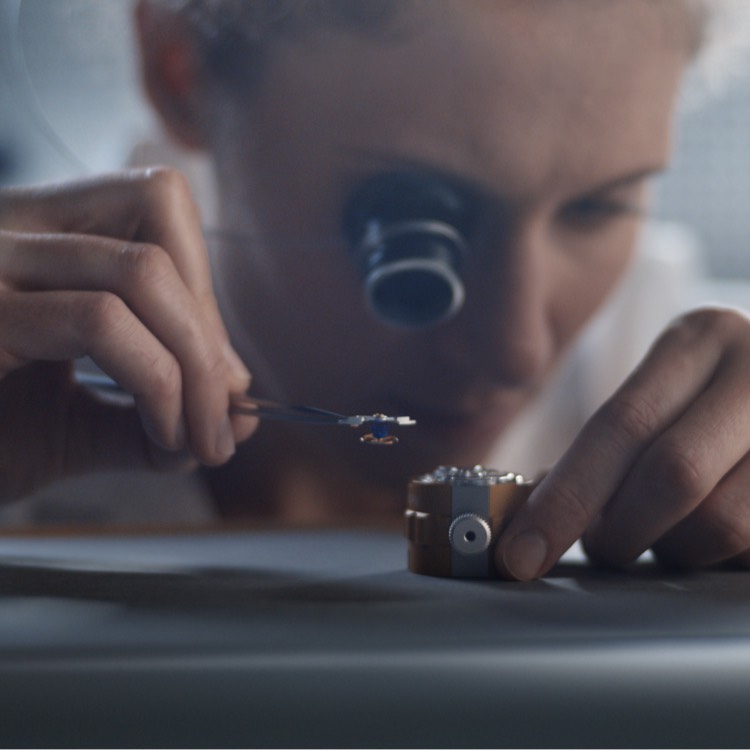rolex watchmaking behind the scene - manufacture process