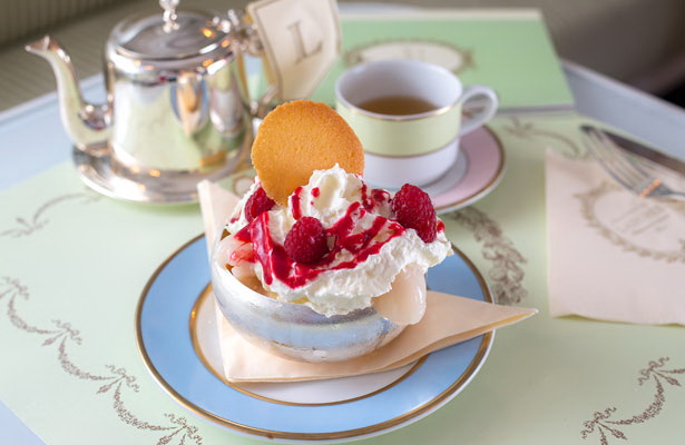 Ladurée offer customers worldwide an identical experience as you would have in Paris.