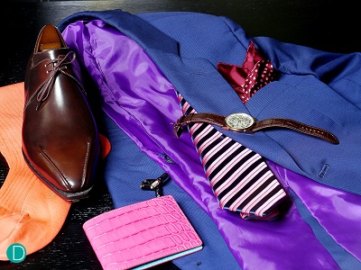 A Gentleman's essentials.  Quiet luxury does not have to be overt, but rather discrete.  Quality speaks.