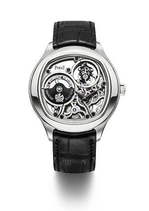The Piaget Emperador Coussin Tourbillon Automatic Ultra-Thin is an expression of Piaget's expertise in the designing of ultra-thin complication movements.