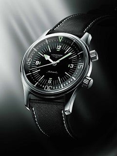 The Longines Legend Diver is a remake of a 1960s Longines wristwatch.