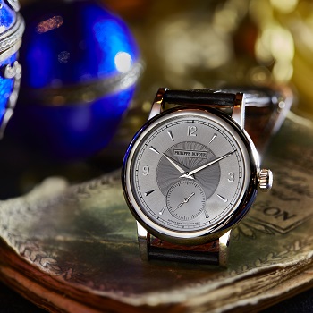 The Philippe Dufour Simplicity is a showcase of true haute horlogerie finishing.