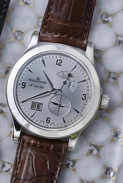 The Jaeger-LeCoultre Master Eight Days features an 8-day power reserve which requires winding only once a week.