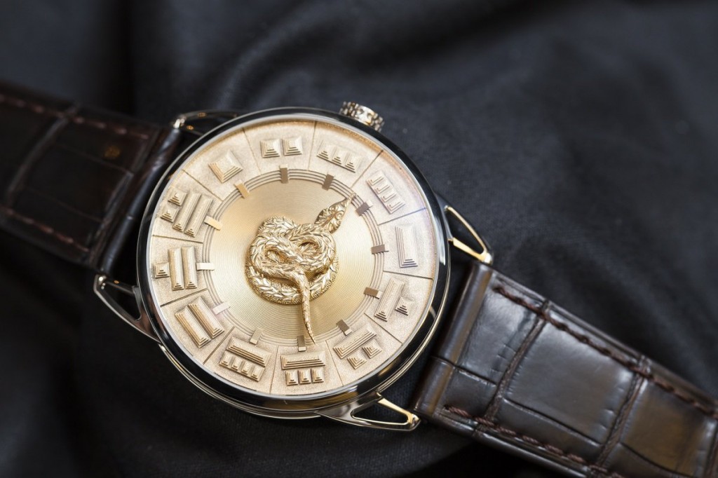 De Bethune - The Quetzalcoatl coiling around the heart of time