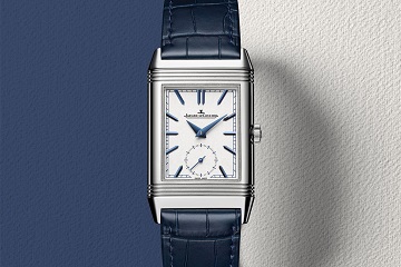 The main dial tells the time only, while the second face of the Jaeger-LeCoultre Reverso Tribute Duo displays a second time-zone and a day-and-night indicator.